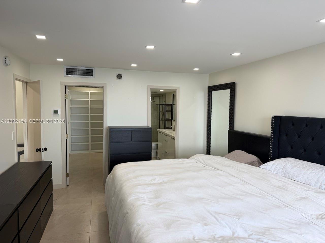 5555 Collins Avenue 14G, Miami Beach, FL 33140 photo 11