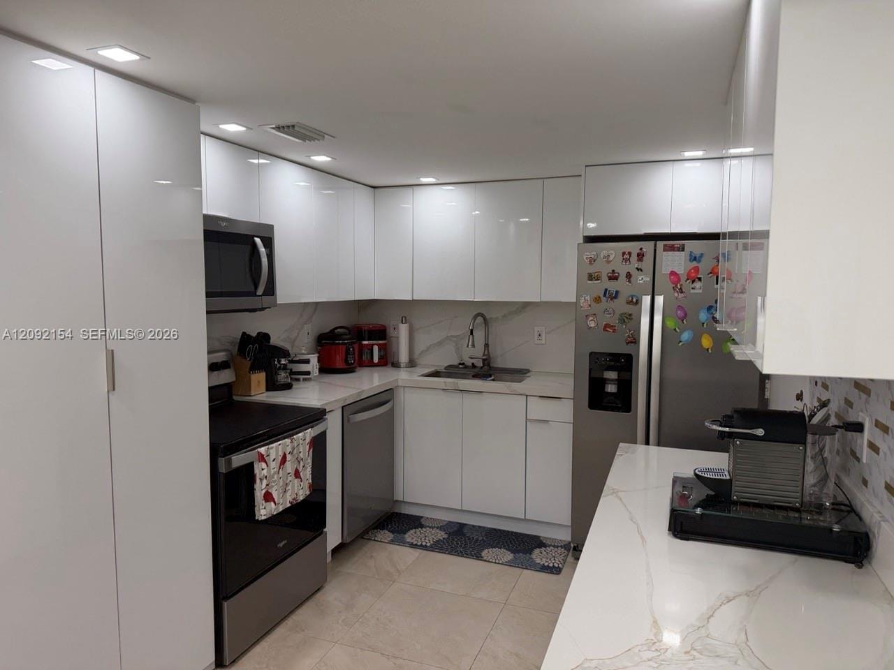 5555 Collins Avenue 14G, Miami Beach, FL 33140 photo 27