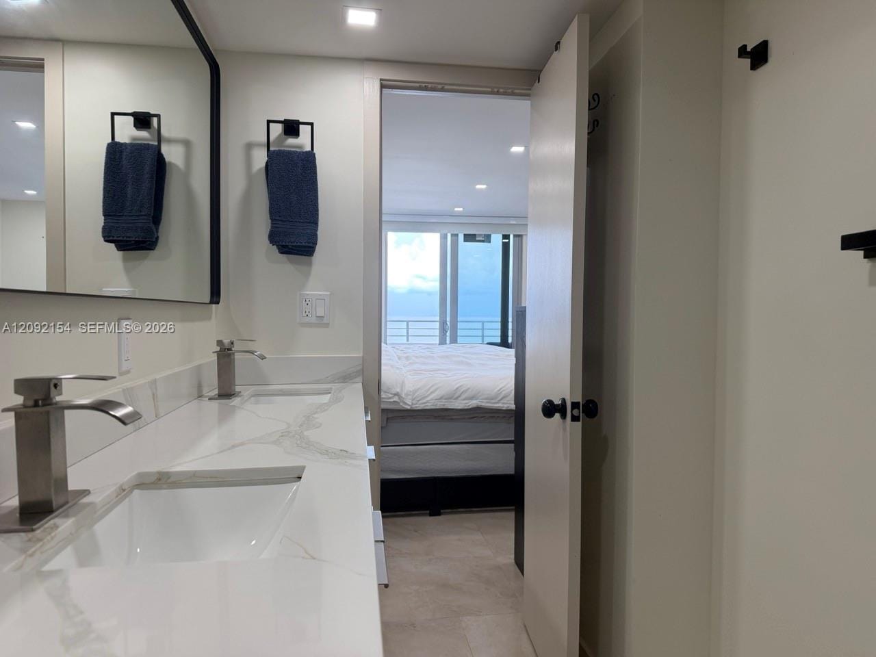 5555 Collins Avenue 14G, Miami Beach, FL 33140 photo 4