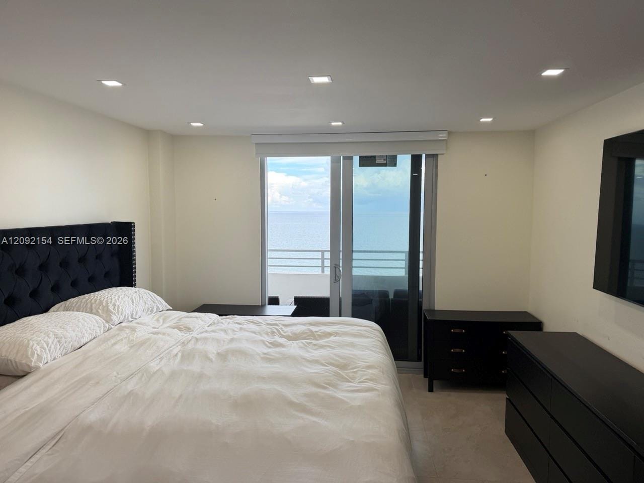 5555 Collins Avenue 14G, Miami Beach, FL 33140 photo 5
