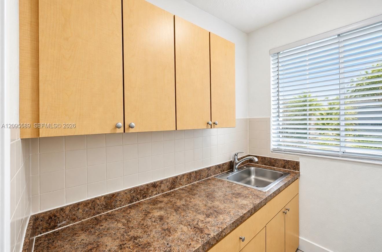 1563 SW 2nd Street 5 — photo 4