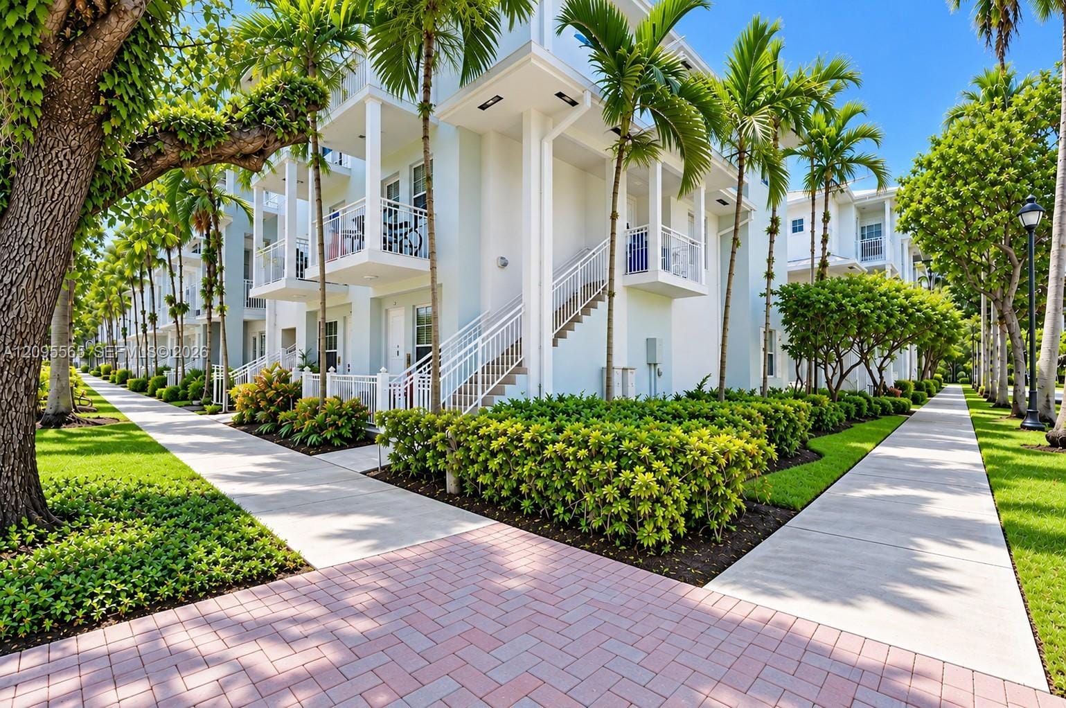 341 SW 13th Terrace 341, Fort Lauderdale, FL 33312 - photo 1 of 16