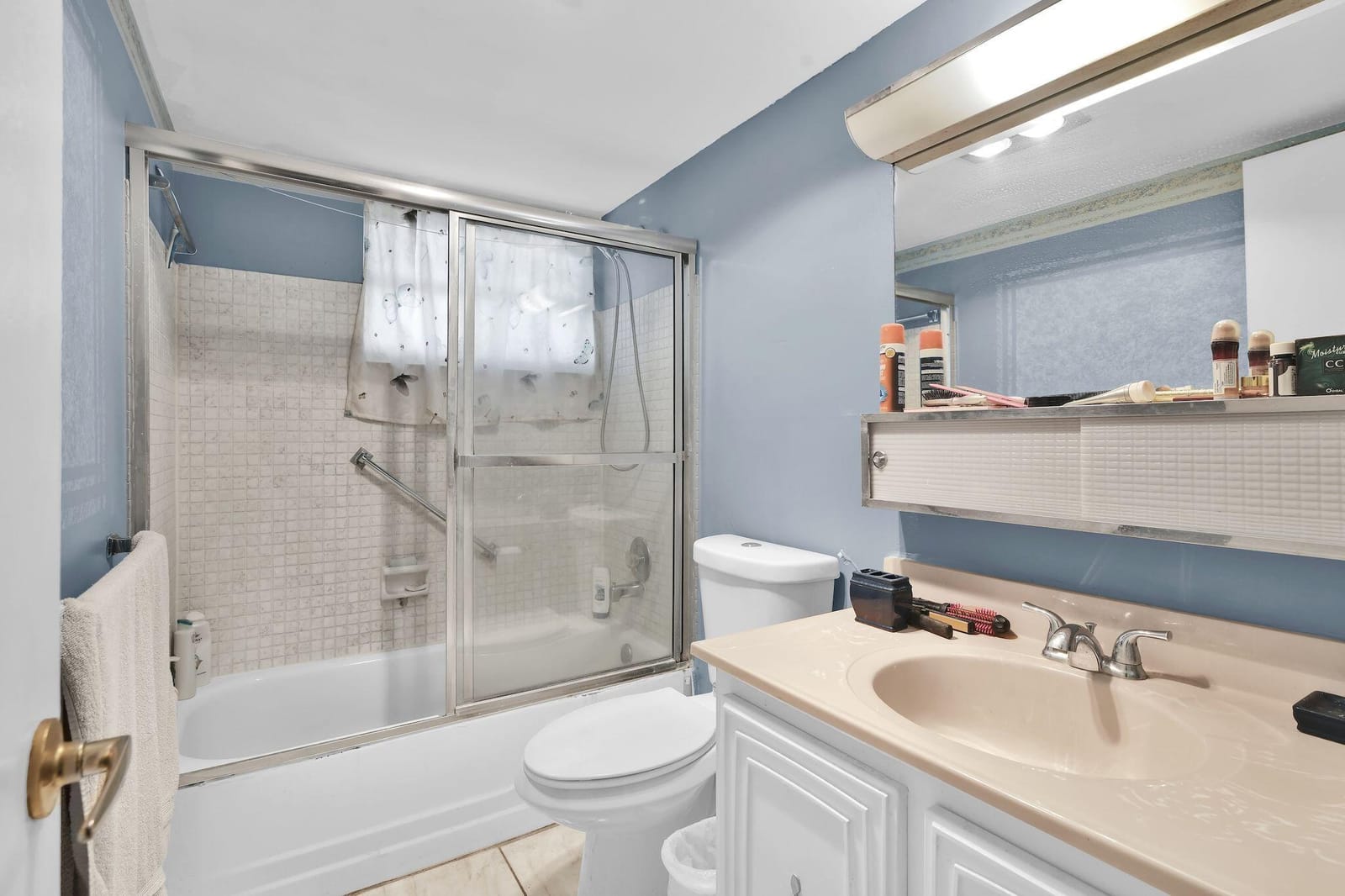 711 LORI Drive 204, Palm Springs, FL 33461 photo 13