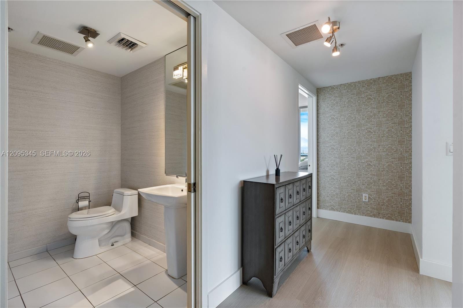 3470 E Coast Avenue H1711, Miami, FL 33137 photo 26