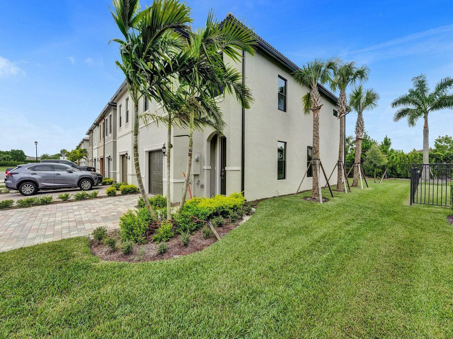4825 CHANTILLY Road, Lake Worth, FL 33467 photo 3