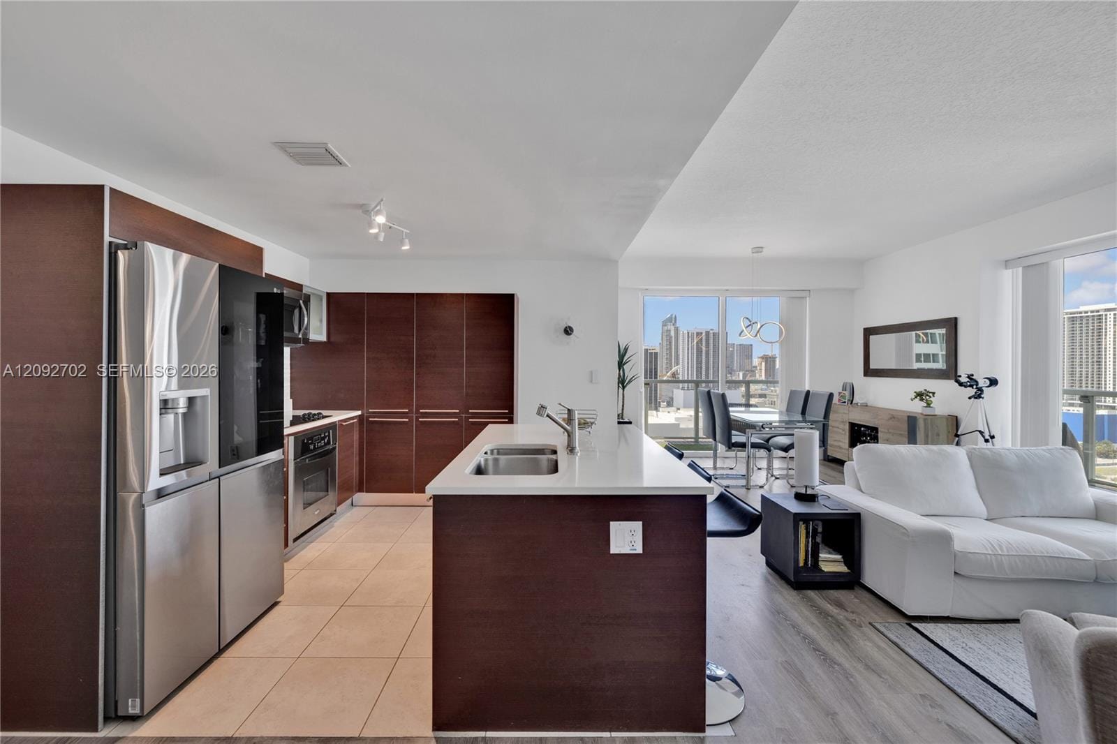1900 N Bayshore Drive 2311 — photo 6