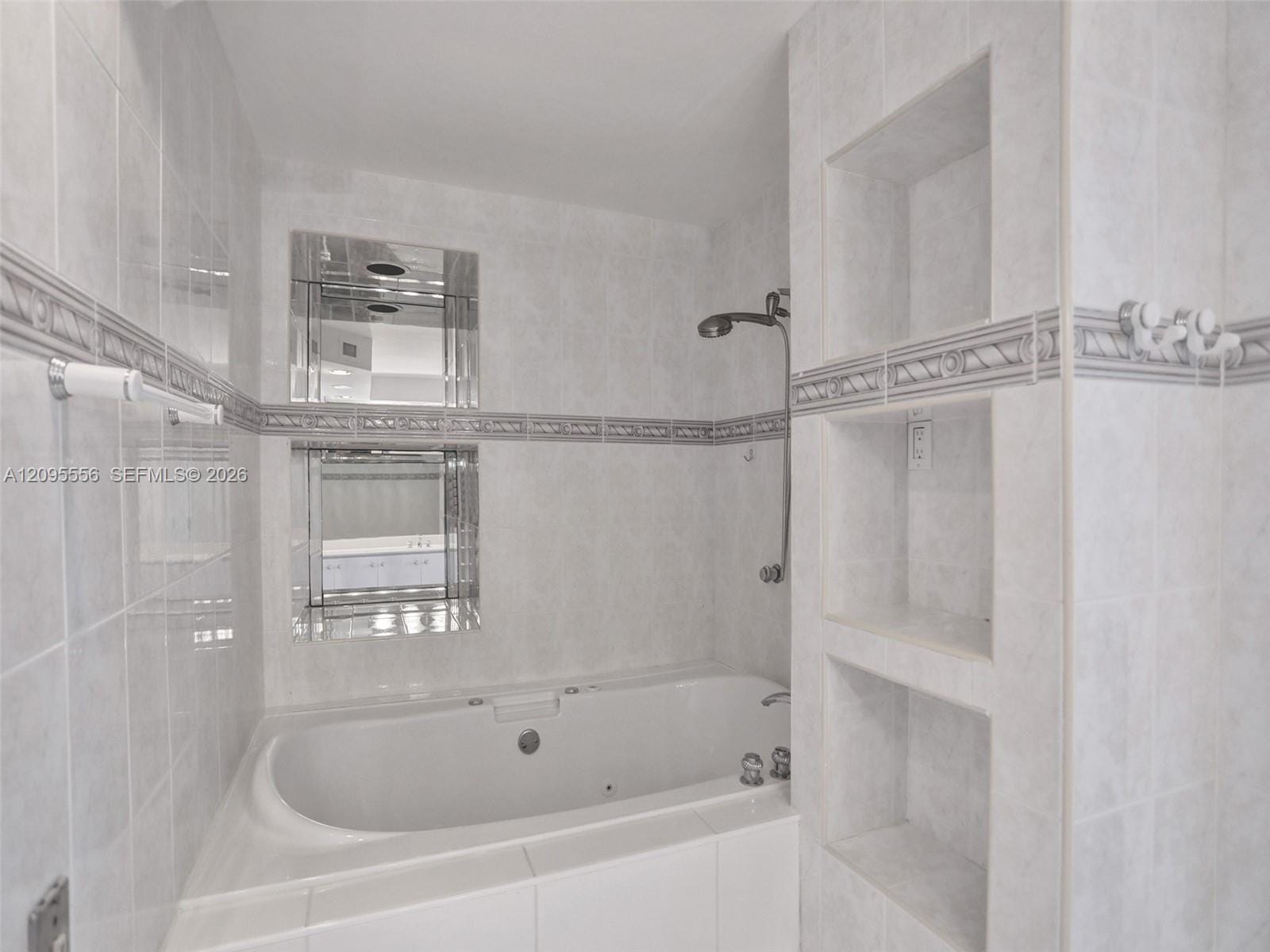 18071 Biscayne Boulevard 1701, Aventura, FL 33160 photo 26