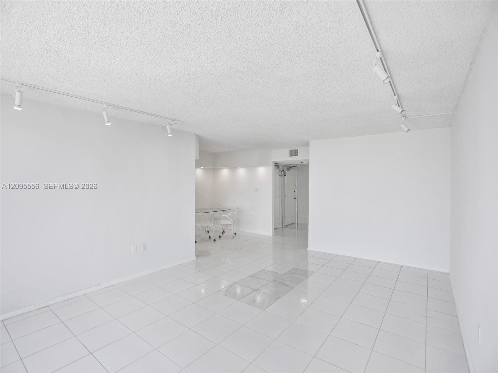 18071 Biscayne Boulevard 1701 — photo 5
