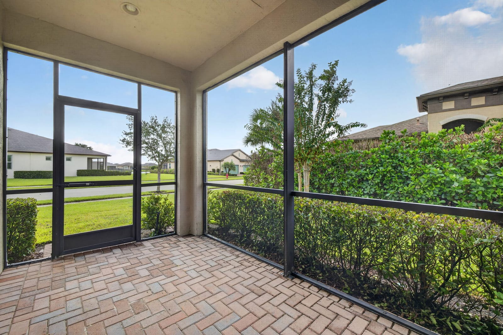 11484 SW LAKE PARK Drive, Port St. Lucie, FL 34987 photo 22