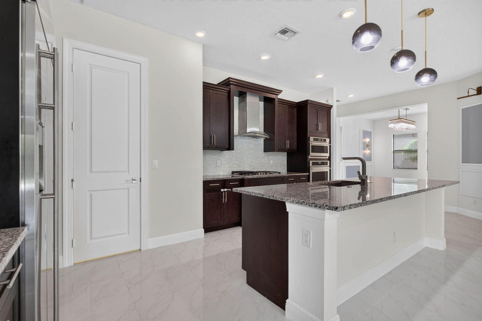 11760 E EASTLAKE Court, Parkland, FL 33076 photo 12