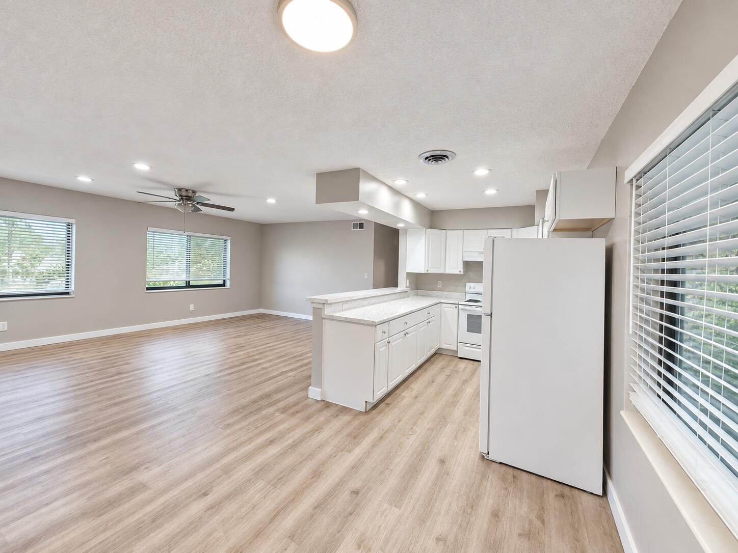 3801 N Andrews Avenue 7 — photo 3