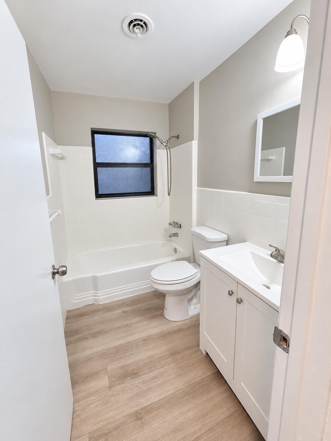 3801 N Andrews Avenue 7 — photo 8