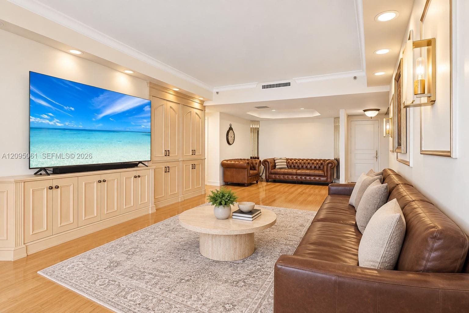 20191 E Country Club Drive 1102 — photo 4