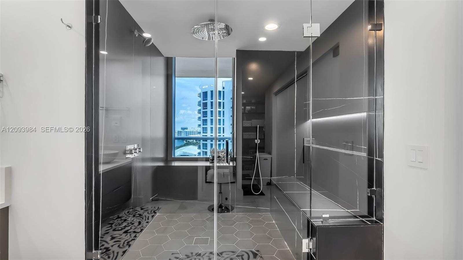 5875 Collins Avenue 1707, Miami Beach, FL 33140 photo 18
