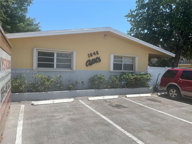 1646 N Dixie Highway 3, Fort Lauderdale, FL 33305