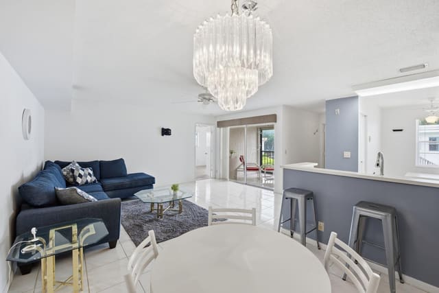 14898 WEDGEFIELD Drive 208, Delray Beach, FL 33446