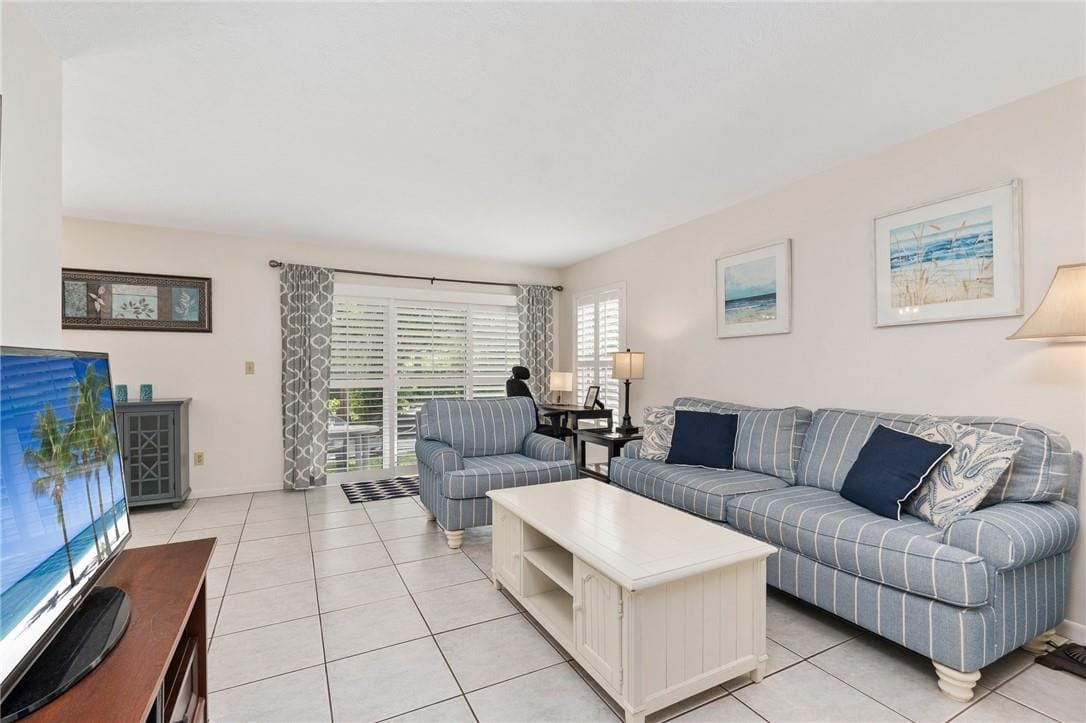 1180 Carlton Court 102A-unit B, Fort Pierce, FL 34949 photo 8
