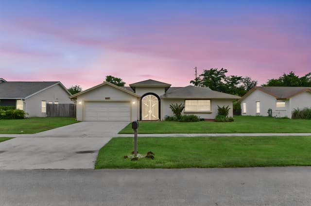 9585 Lancaster Place, Boca Raton, FL 33434