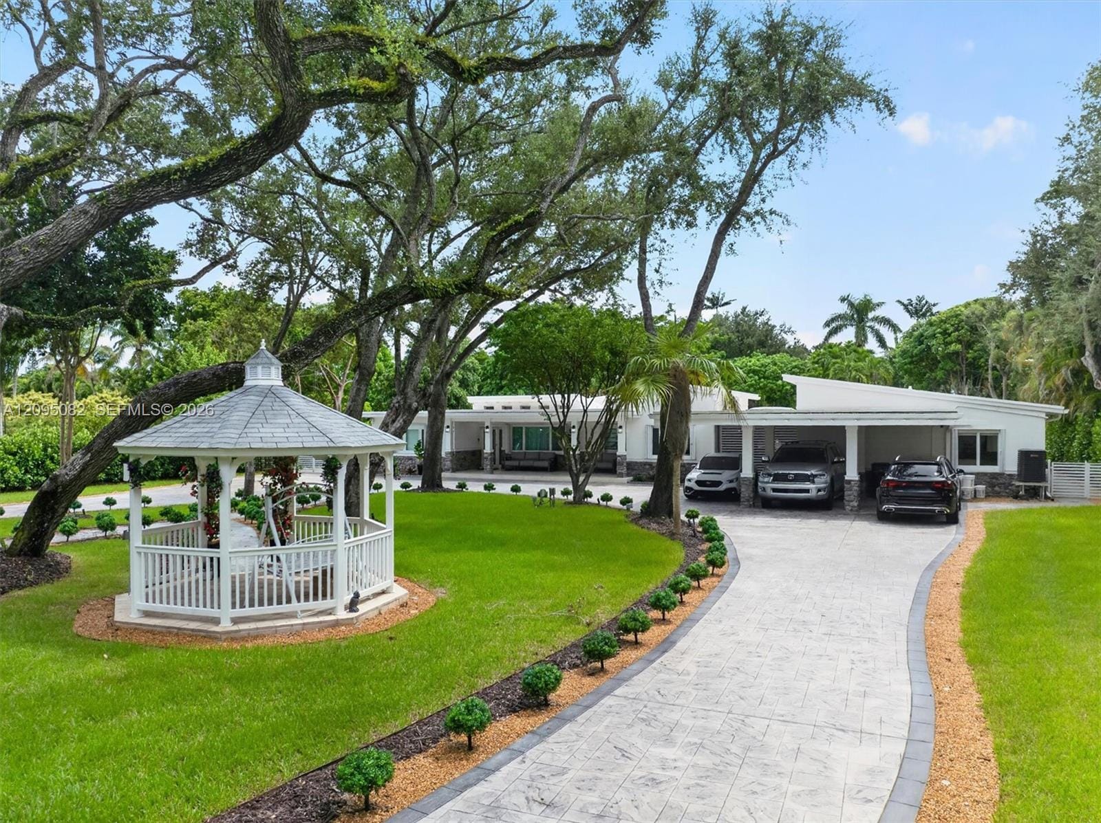 6750 SW 74th Street — photo 2