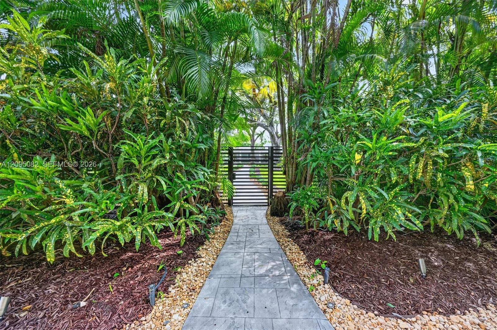 6750 SW 74th Street — photo 3