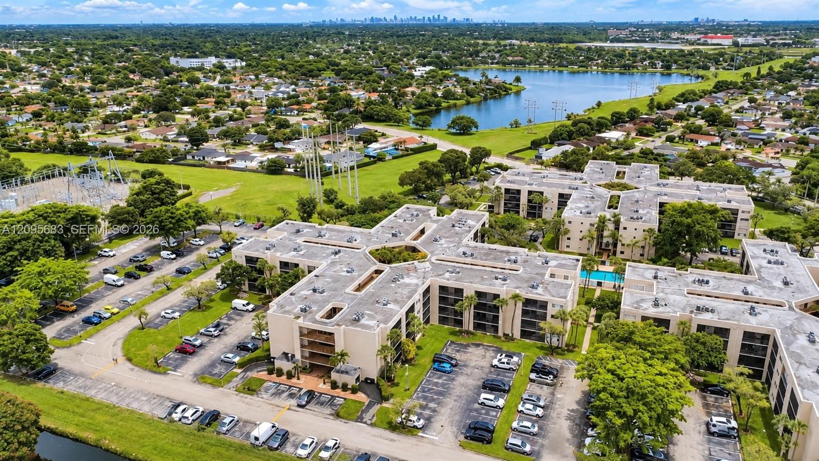 8400 SW 133rd Ave Road 318, Miami, FL 33183 photo 3