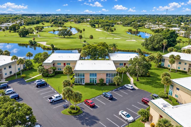 34 Vista Gardens Trail 105, Vero Beach, FL 32962