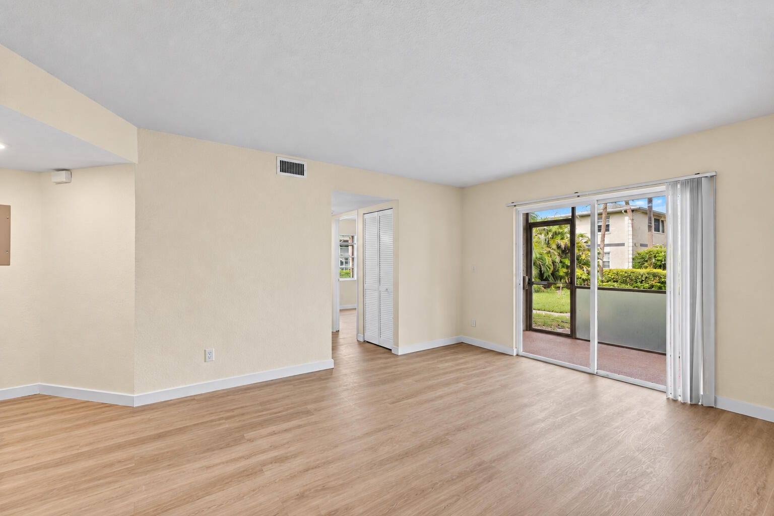 1505 SE Royal Green Circle 103, Port St. Lucie, FL 34952 photo 8