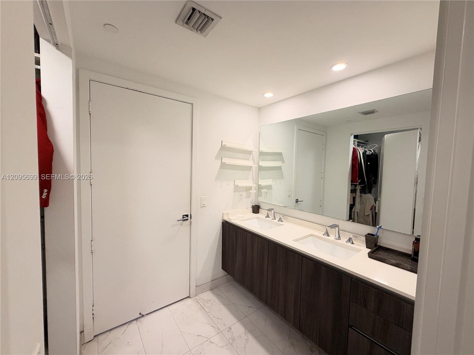 488 NE 18th Street 2205, Miami, FL 33132 photo 10