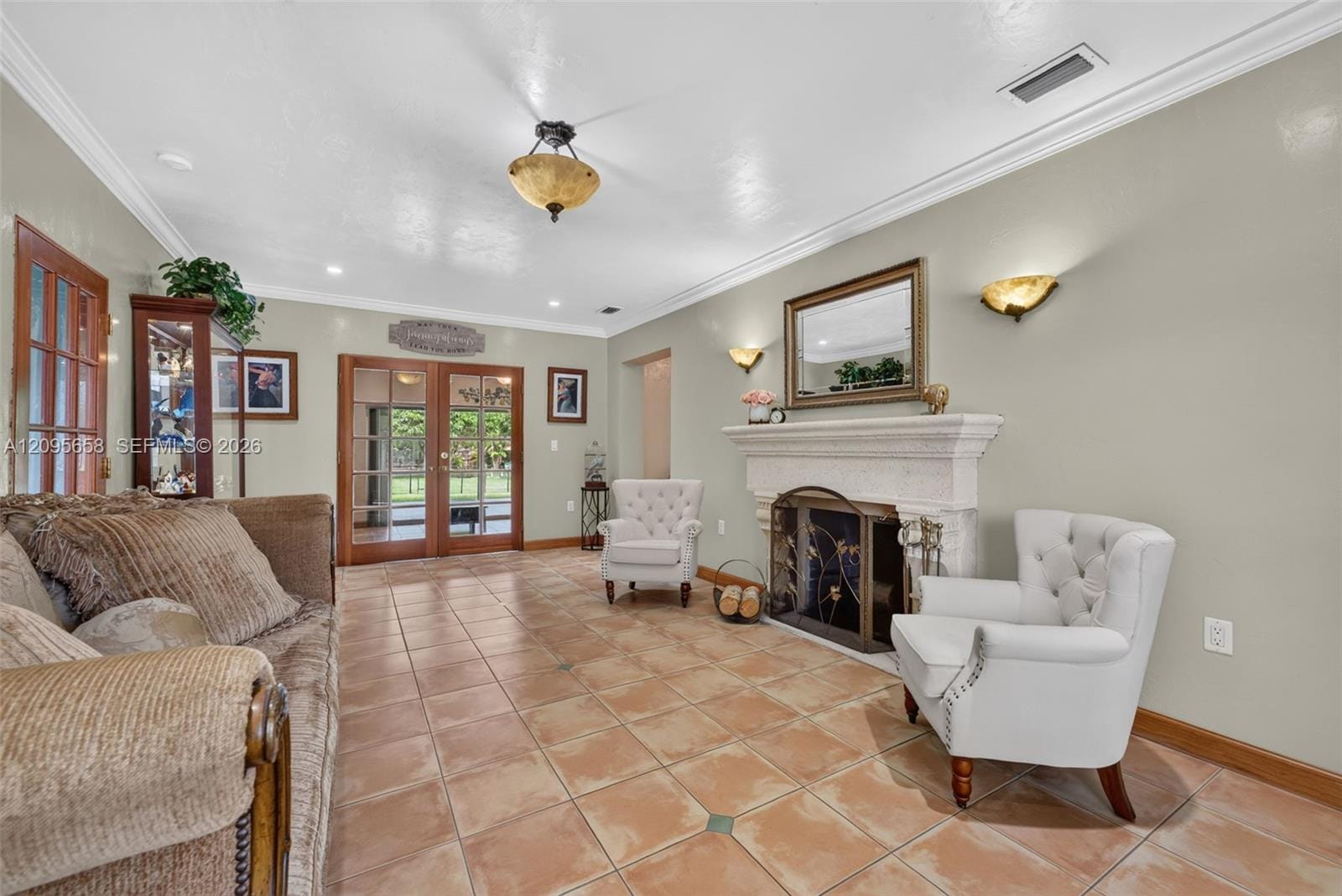 19110 SW 128th Court — photo 2