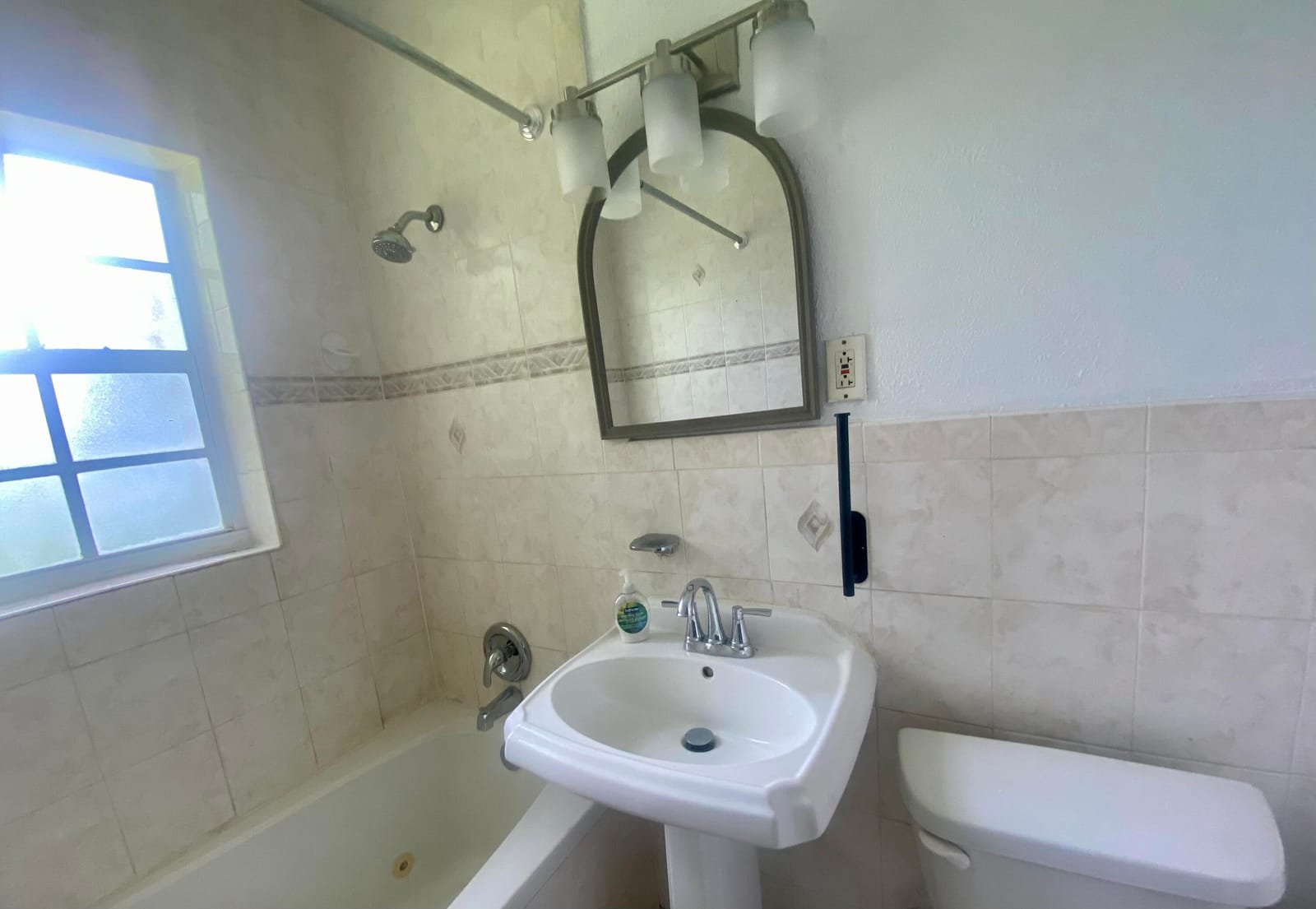 1036 NW 11TH Place, Fort Lauderdale, FL 33311 photo 7