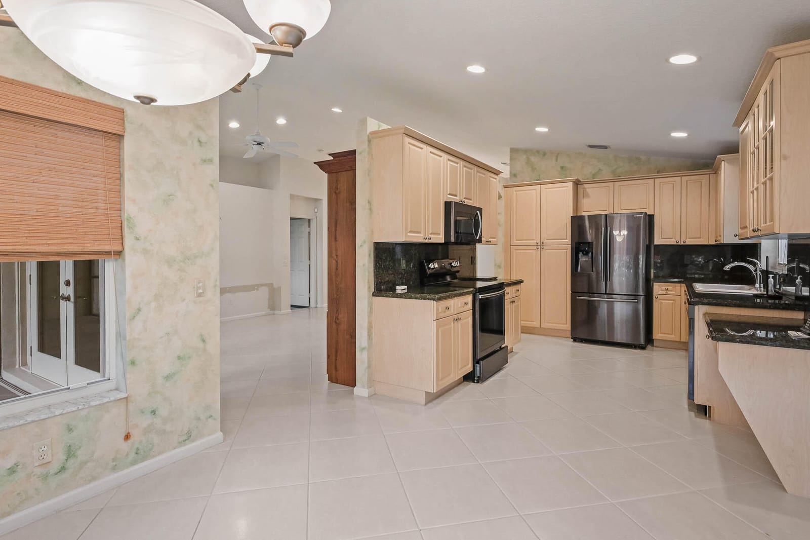 7286 WAILEA Avenue — photo 11