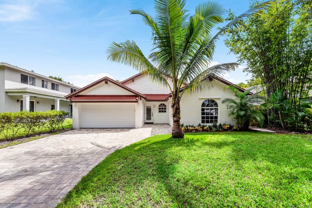 3145 W Quayside Drive, Hollywood, FL 33026