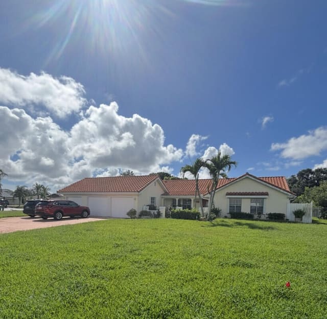 1898 SE Hanby Avenue, Port St. Lucie, FL 34952