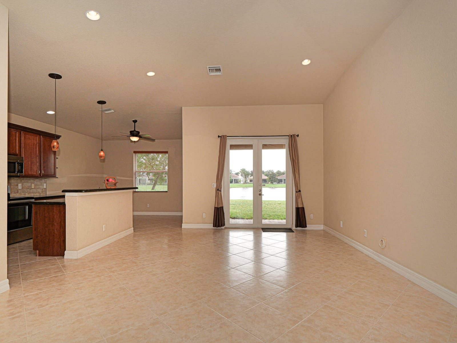5560 57th Way, Vero Beach, FL 32967 photo 5