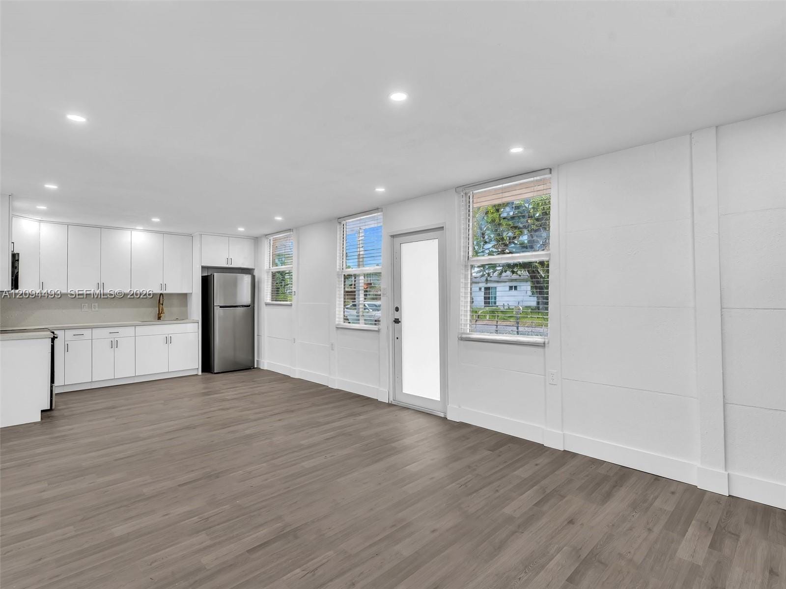 2805 NW 7th Court — photo 5