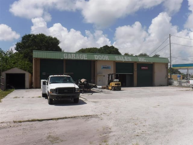 2807 Okeechobee Road, Fort Pierce, FL