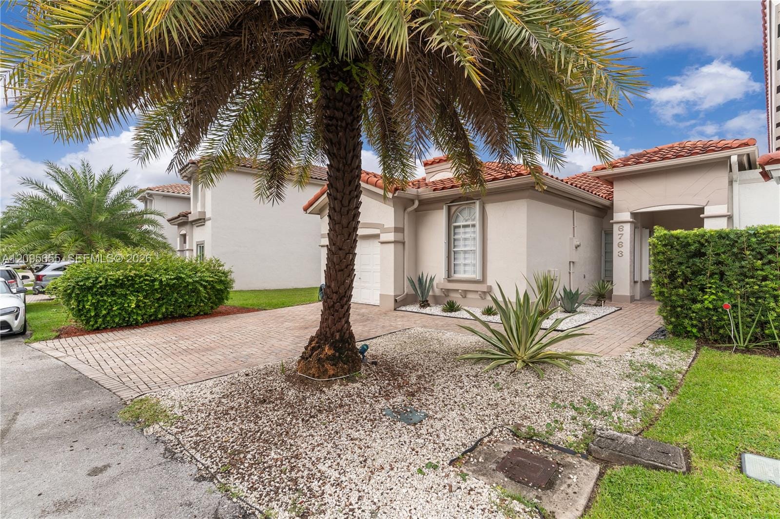 6763 NW 109th Avenue 6763, Doral, FL 33178 photo 2