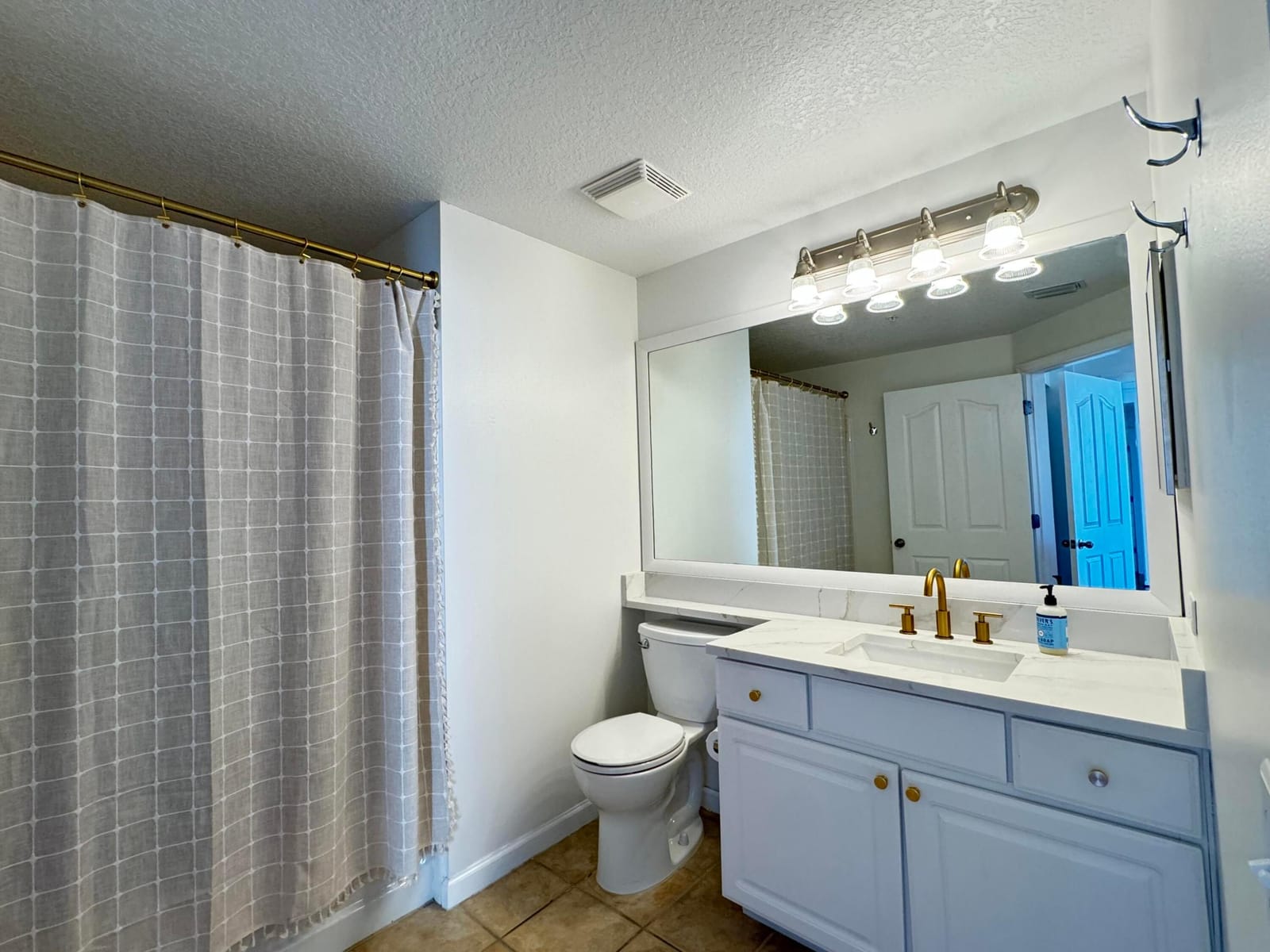 5306 Myrtlewood Circle E — photo 12