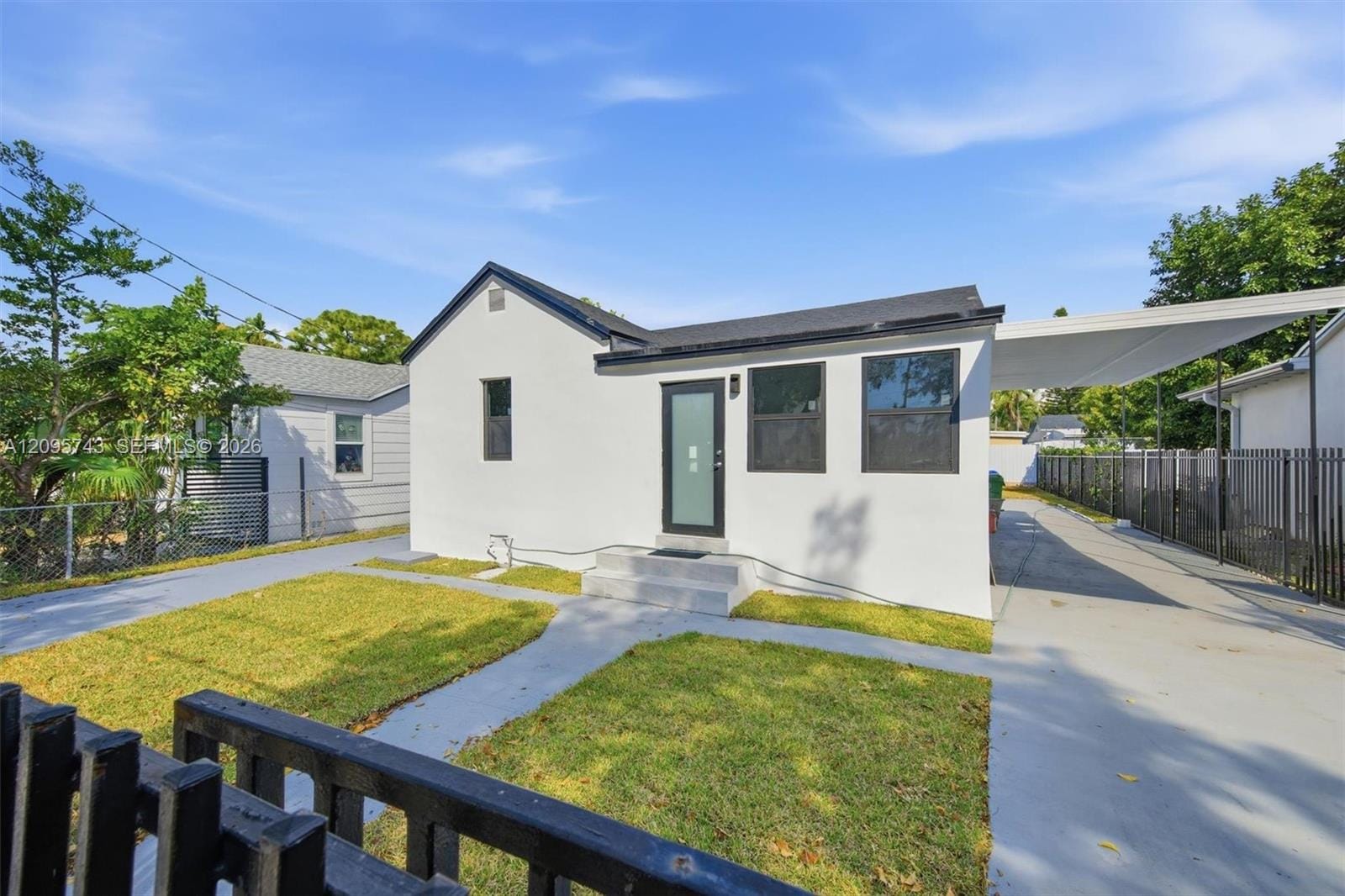 4237 SW 7th Street