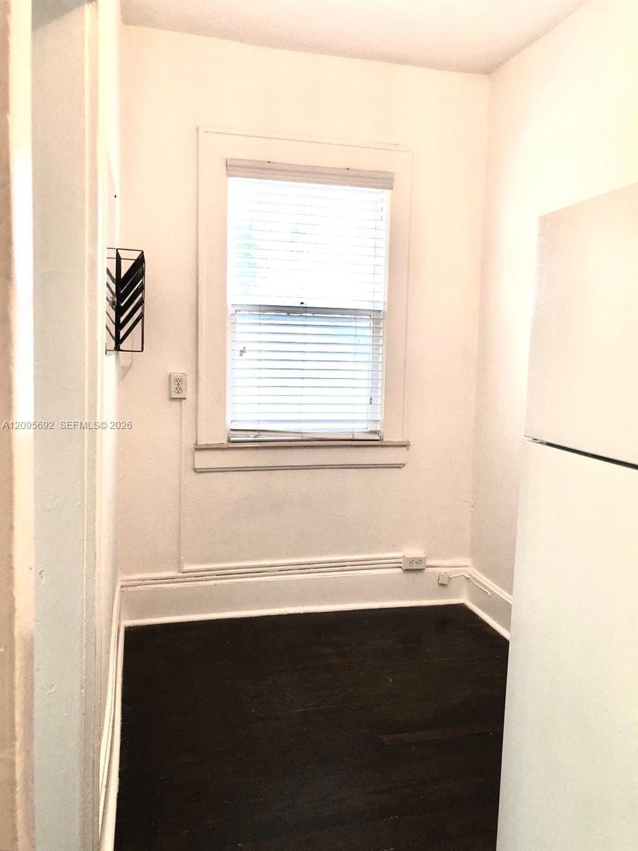 124 Mendoza Avenue 8, Coral Gables, FL 33134 photo 5