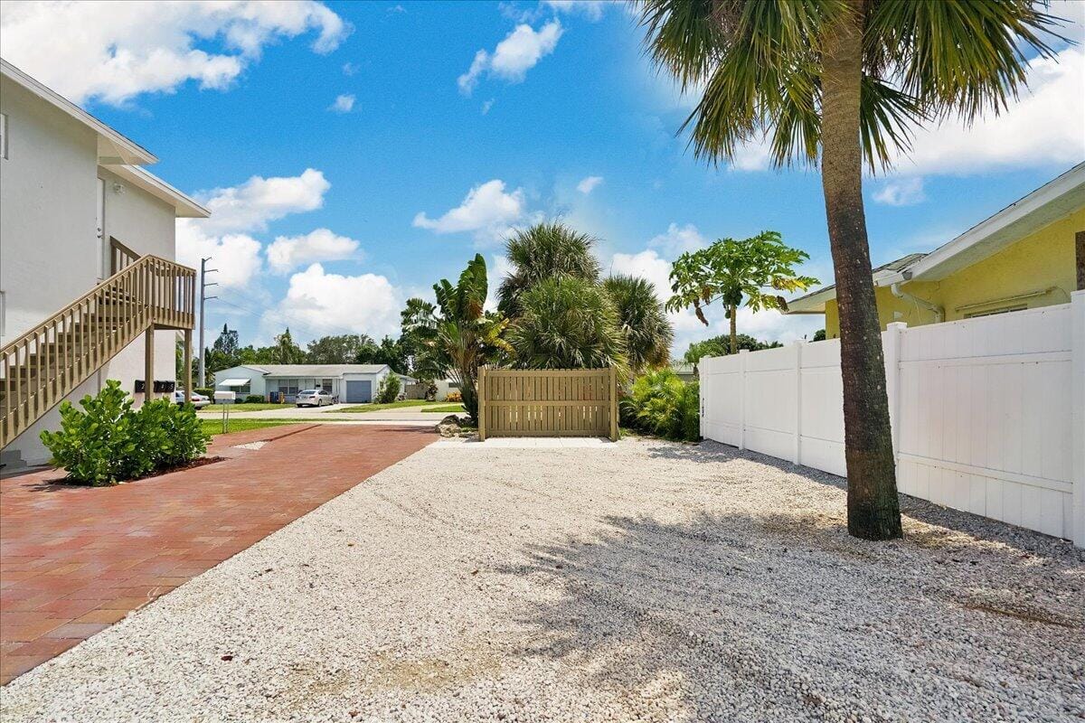 305 CYPRESS Drive 1,2,3,4,5, Lake Park, FL 33403 photo 9