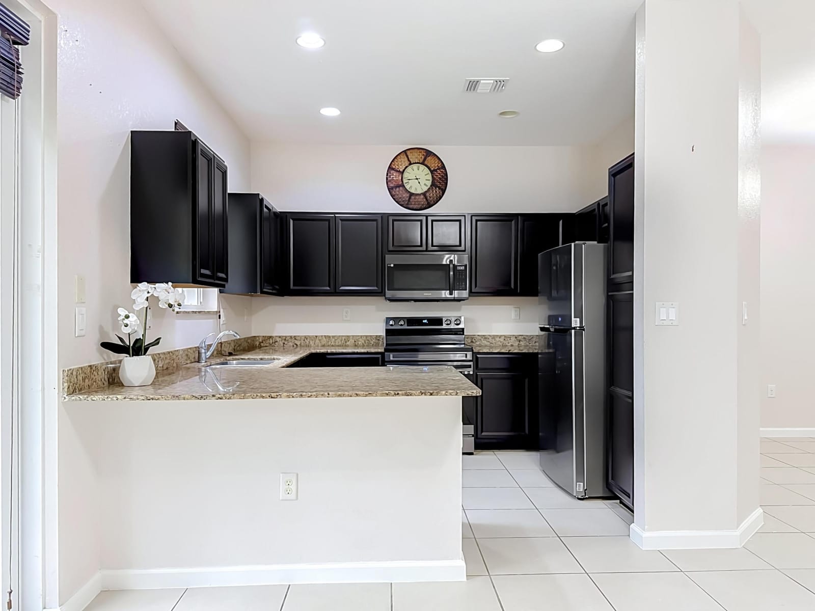 1366 NW 214TH Terrace, Miami Gardens, FL 33169 photo 4