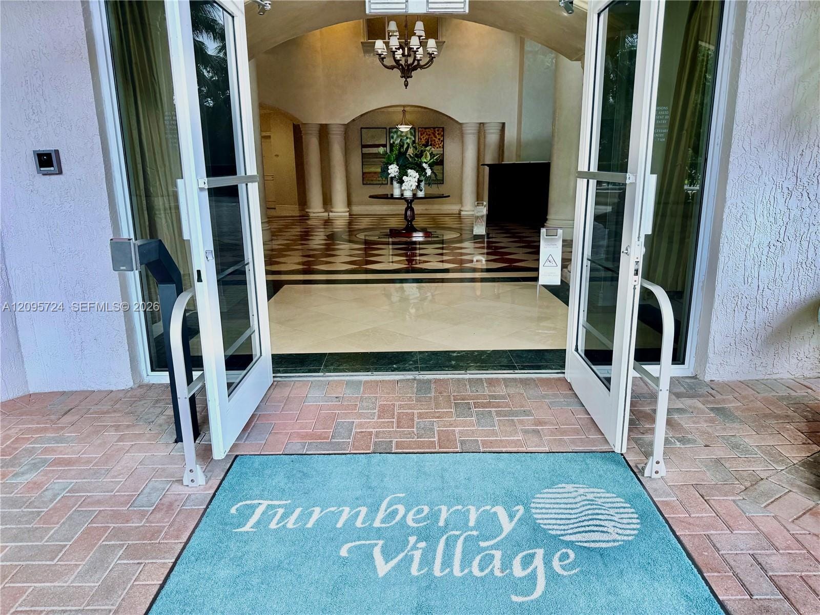 19900 E Country Club Drive 216, Aventura, FL 33180 photo 20