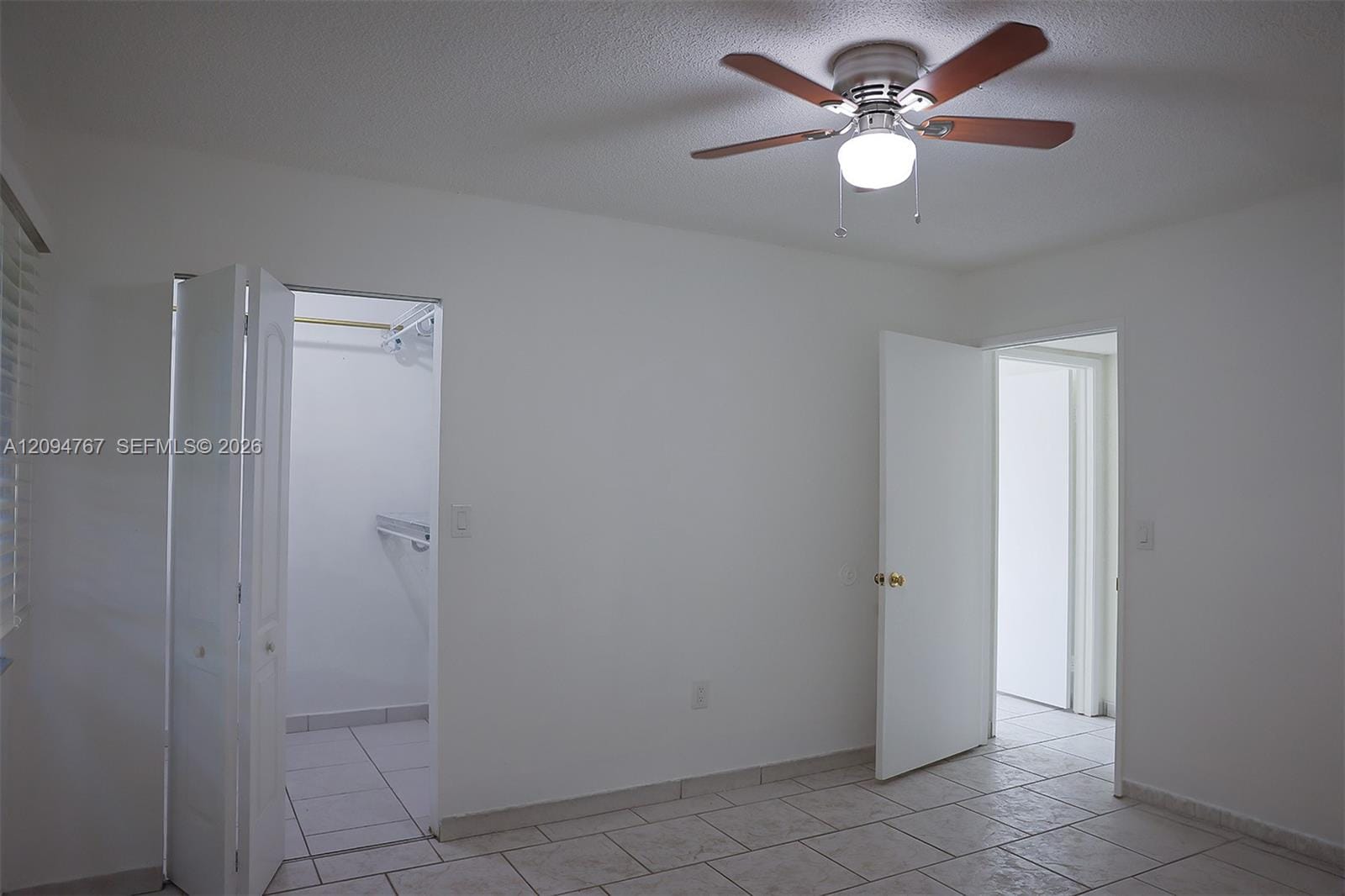 445 W Park Drive 102-4, Miami, FL 33172 photo 11