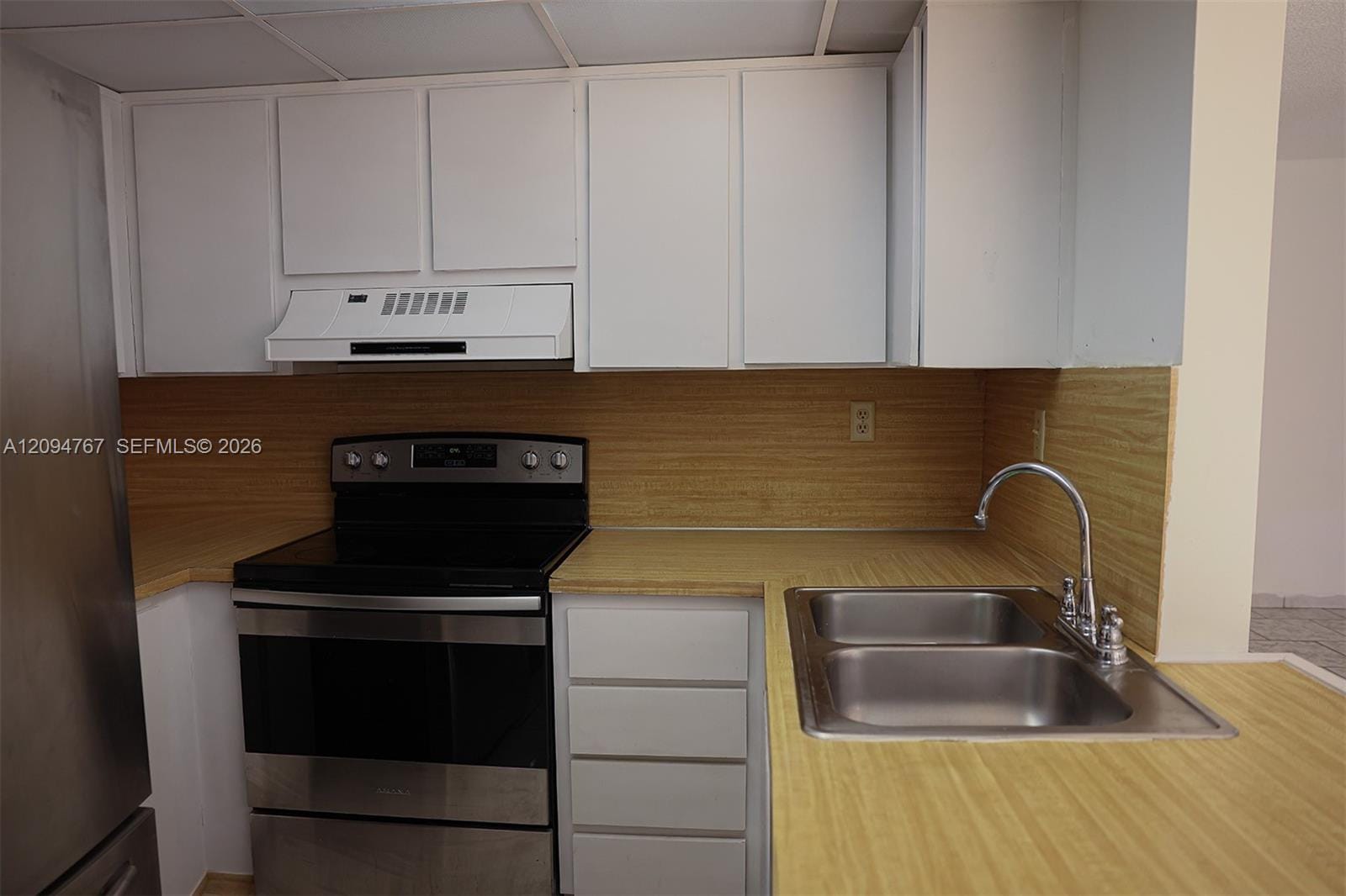 445 W Park Drive 102-4, Miami, FL 33172 photo 18