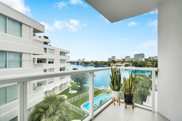 9821 E Bay Harbor Drive 501, Bay Harbor Islands, FL 33154