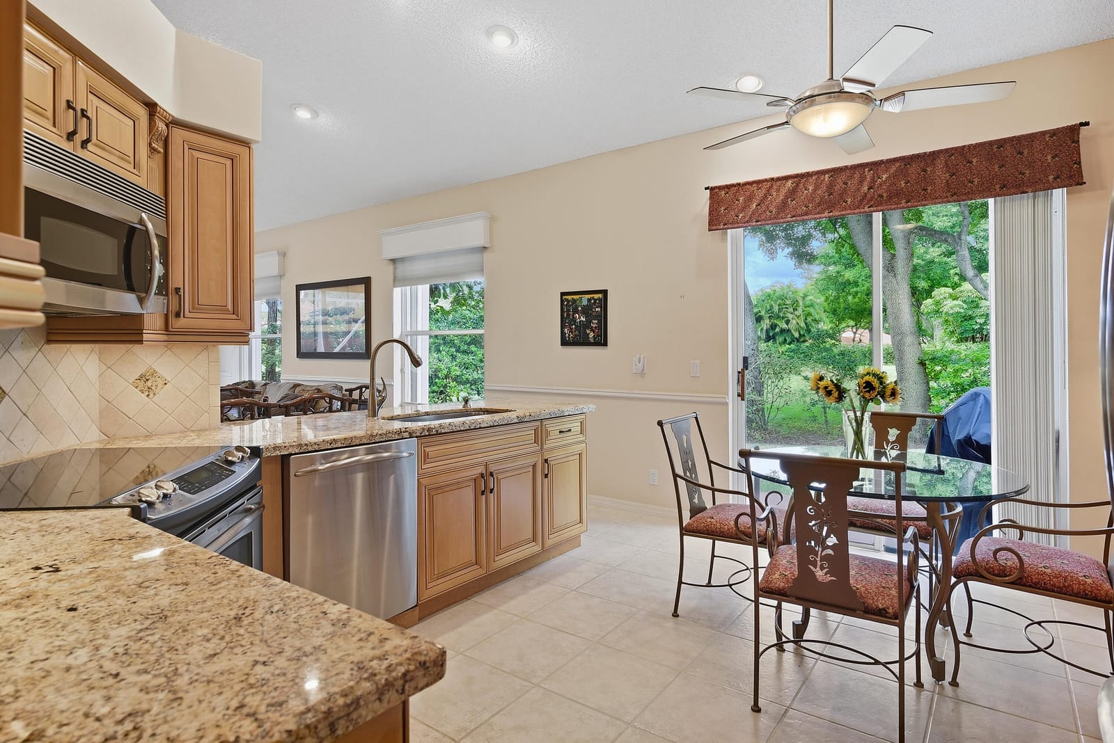 5379 Brookview Drive — photo 10