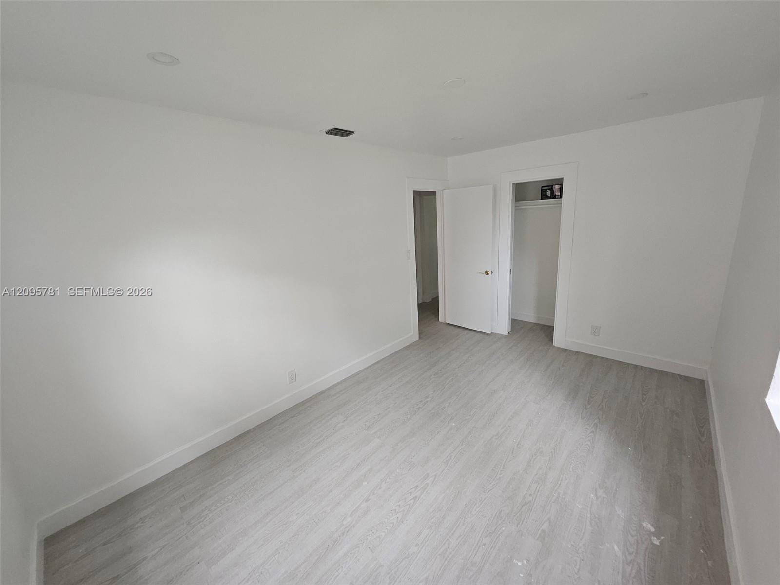 700 NE 7th Street — photo 10