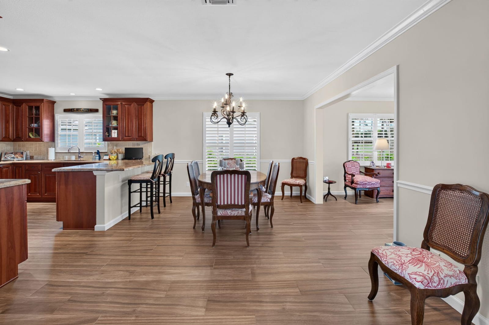 7 Holly Drive — photo 11