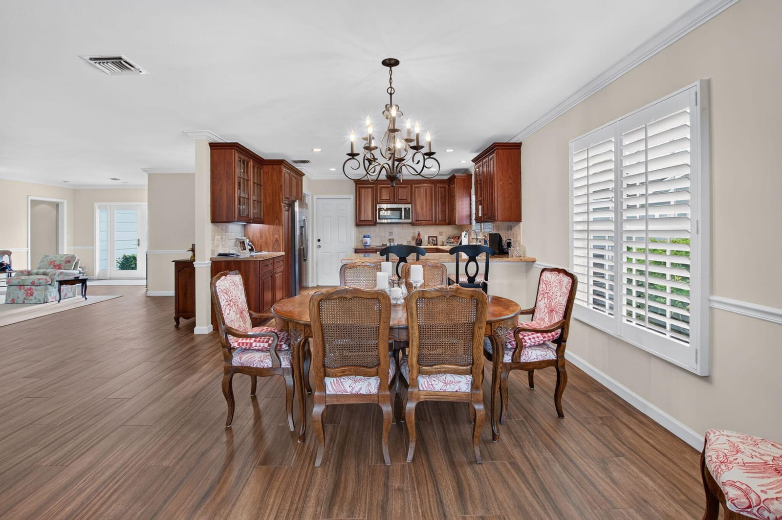 7 Holly Drive — photo 12